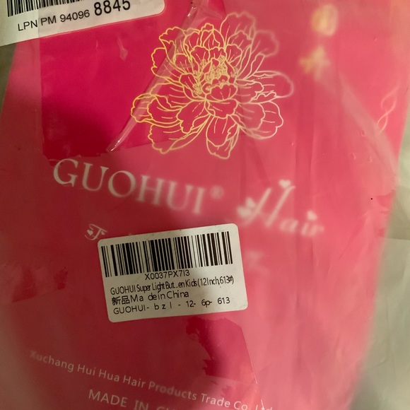 NIB***GUOHUI Super Light Butterfly Locs Crochet Hair 12” 6 Packs Pre-Looped - Picture 8 of 9